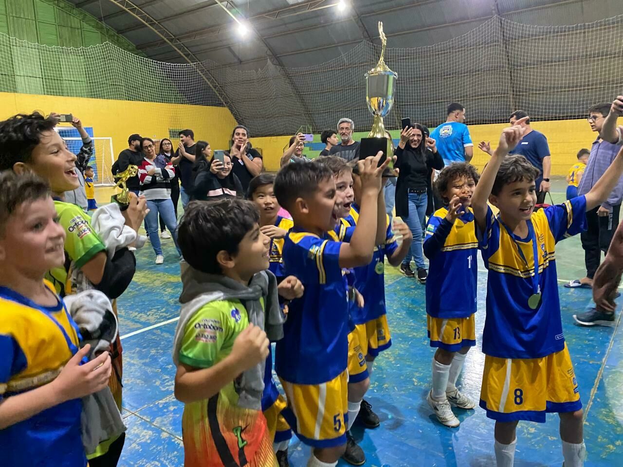 Imagem de compartilhamento para o artigo Copa Figueirão Novos Talentos: confira time campeão e o vice do campeonato Sub-7 e Sub-9 da MS Todo dia